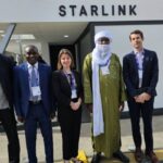 La délégation du Niger, en discussion avec l opérateur  » STARLINK » , à Barcelone pendant le forum de World Mobile Congress